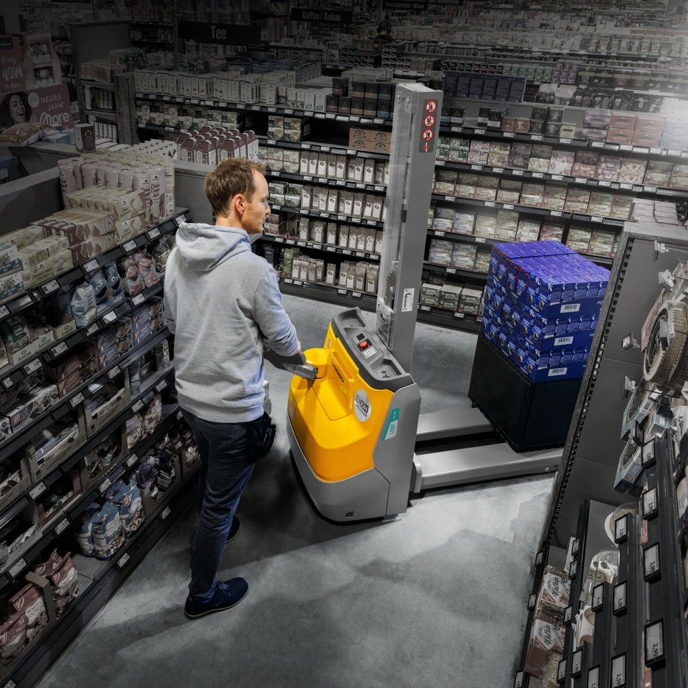 Produktbillede nr. 2: Jungheinrich-elpalleløfter EJC 110i E, monomast, masthøjde 1.290 mm, bæreevne 1.000 kg, proportionalhydraulik